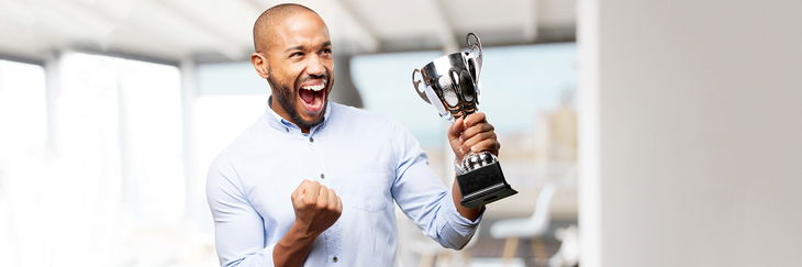 Salesmate CRM honored with great user experience & rising star awards